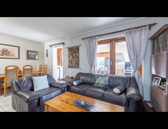 3 BEDROOM HOUSE FOR SALE IN BOTHASIG